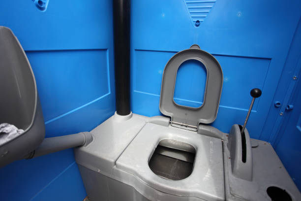 Best Portable restroom trailer rental  in Oak Island, NC